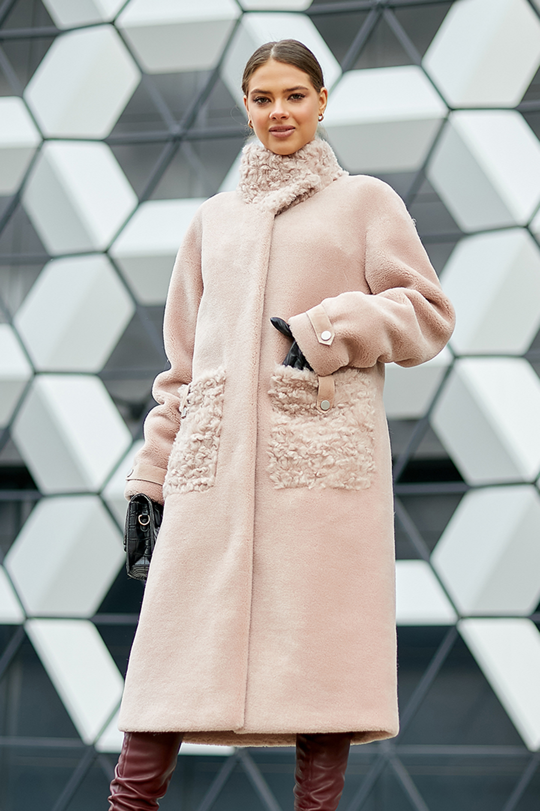Пальто женское из овечьей шерсти ЭМ-14 (Бежево-розовый) с воротником стойка